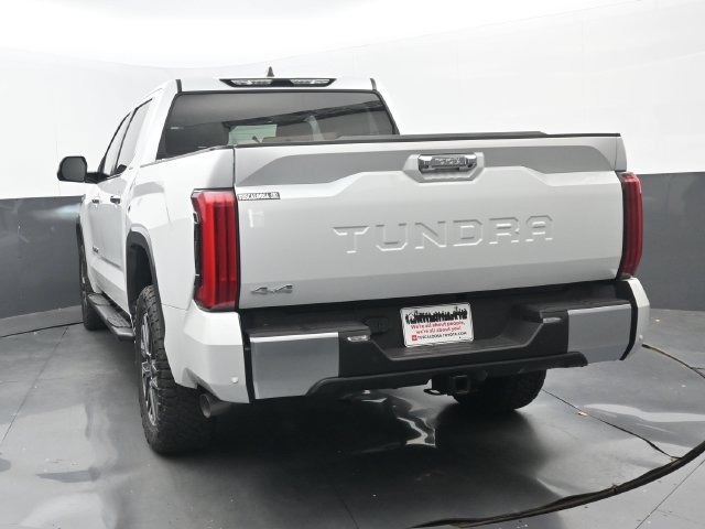 Used 2025 Wind Chill Pearl Toyota Limited image 18
