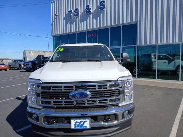 New 2026 Oxford White Ford F-350® XLT image 8