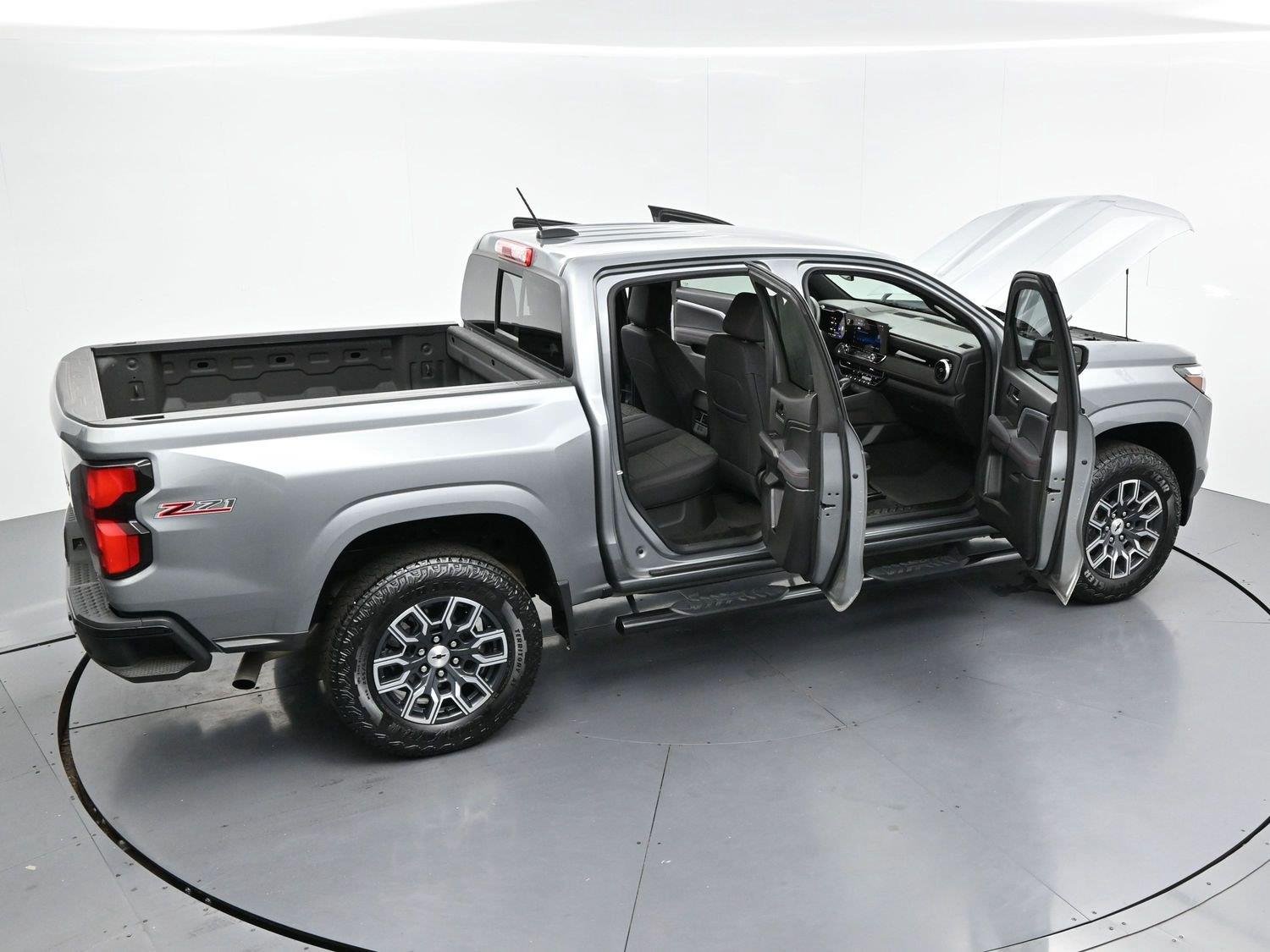 Used 2025 Sterling Gray Metallic Chevrolet Z71 image 38