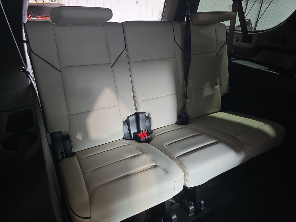 Used 2022 Black Cadillac Sport image 25