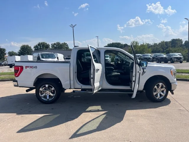 Used 2021 White Ford XLT image 11
