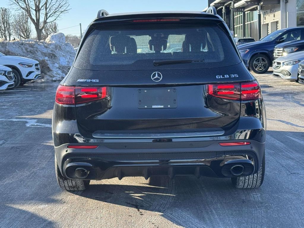 2026 Mercedes-Benz GLB AMG GLB 35 - Photo 9
