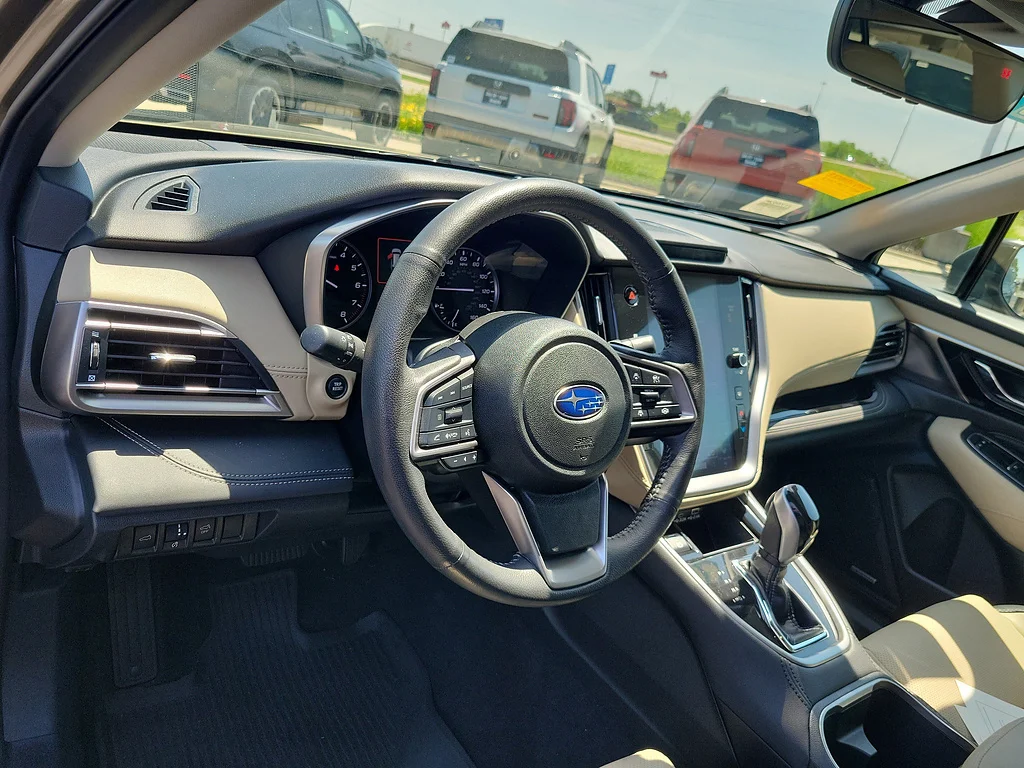 Used 2024 GREEN Subaru Limited image 17