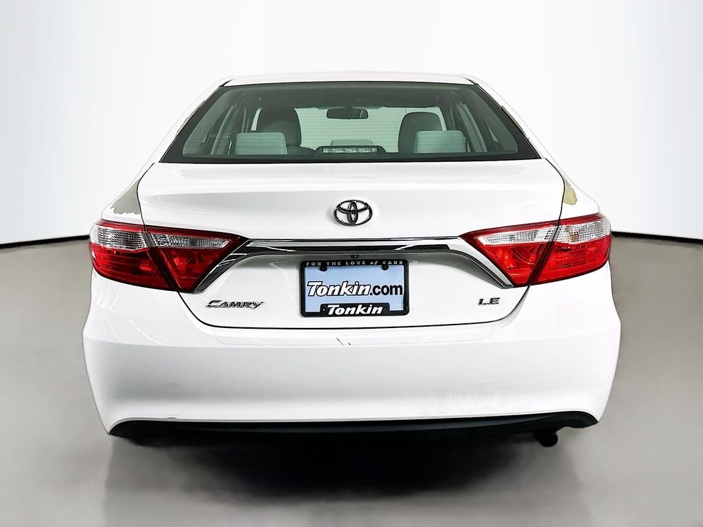 Used 2015 Super White Toyota LE image 7