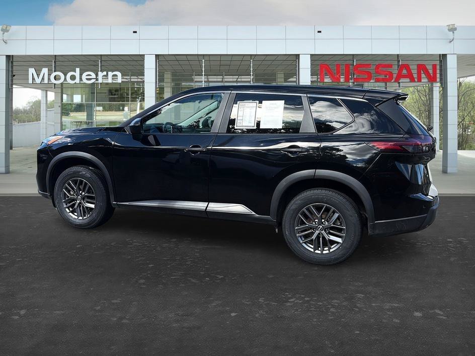 Certified Used 2024 Super Black Nissan S image 2