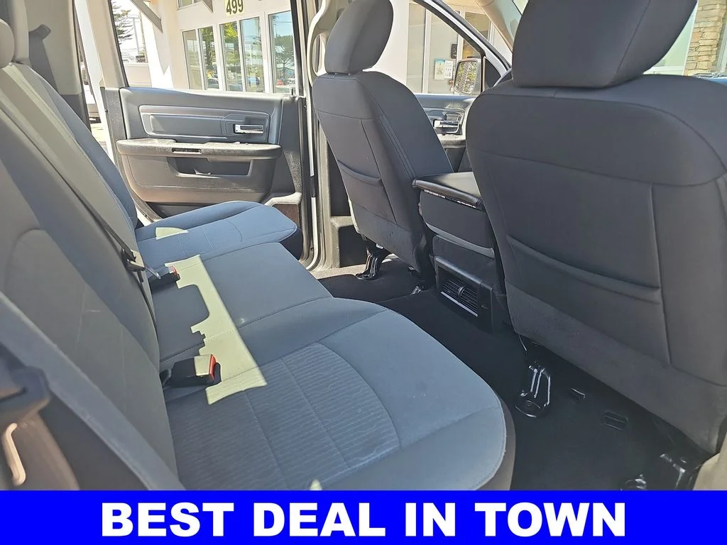 Used 2022 White Ram SLT image 11