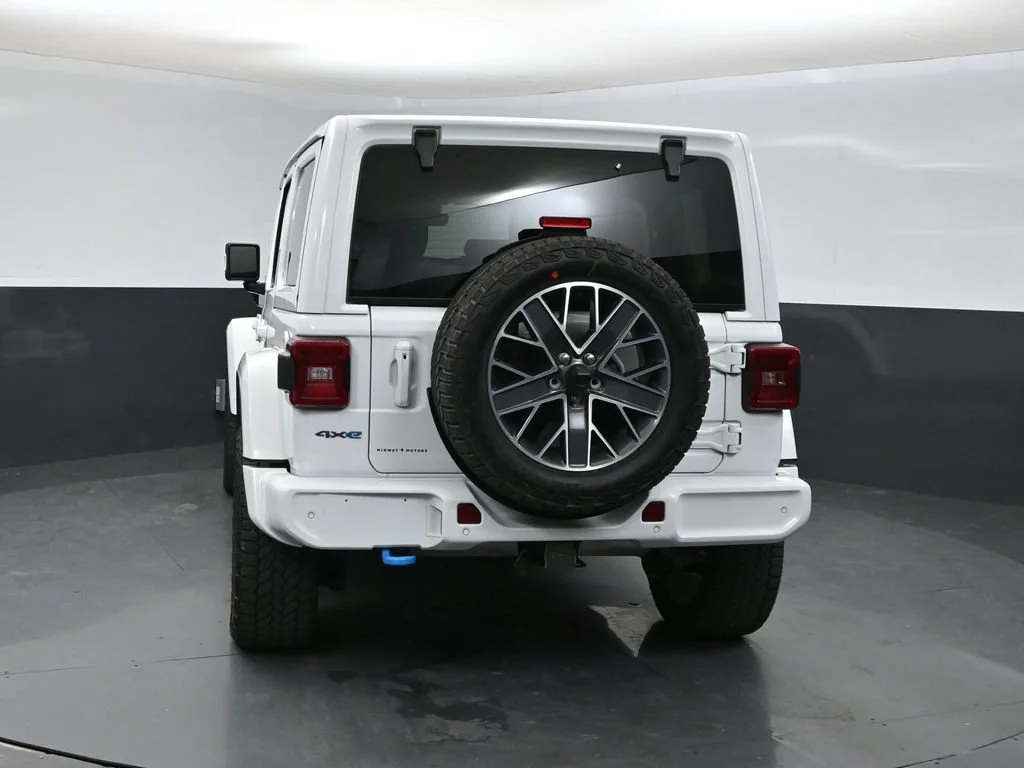 Used 2024 White Jeep High Altitude 4xe image 3