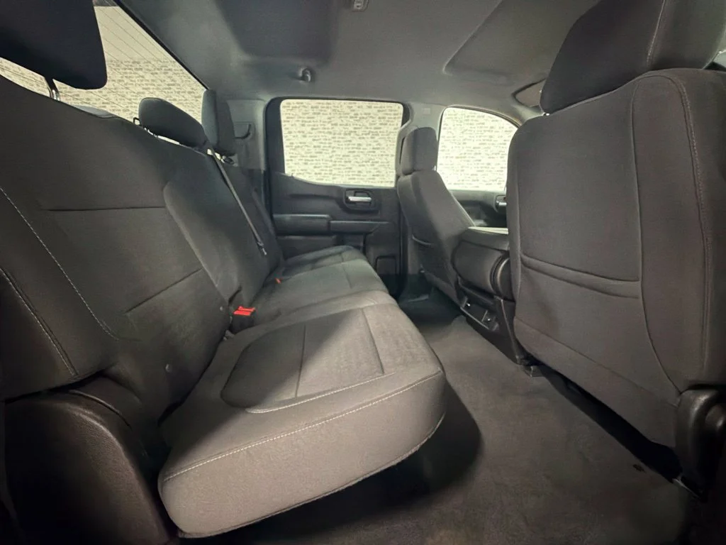 Used 2022 Summit White Chevrolet Custom image 12