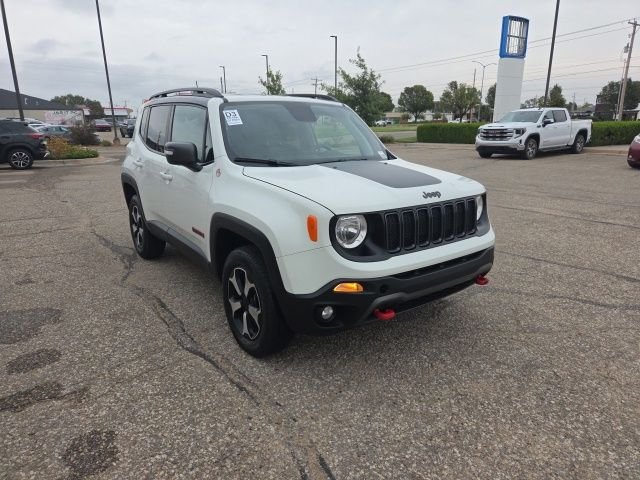 Used 2020 Alpine White Jeep Trailhawk image 3