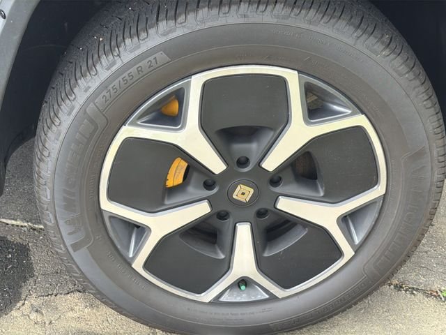 Used 2024  Rivian Adventure image 13