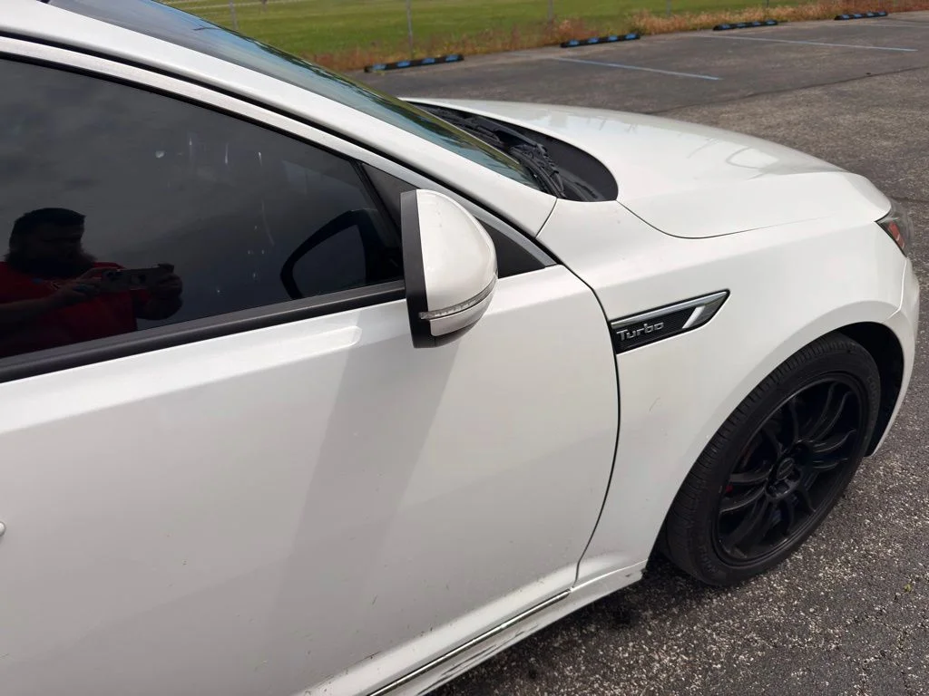 Used 2014 White Kia SXL image 3
