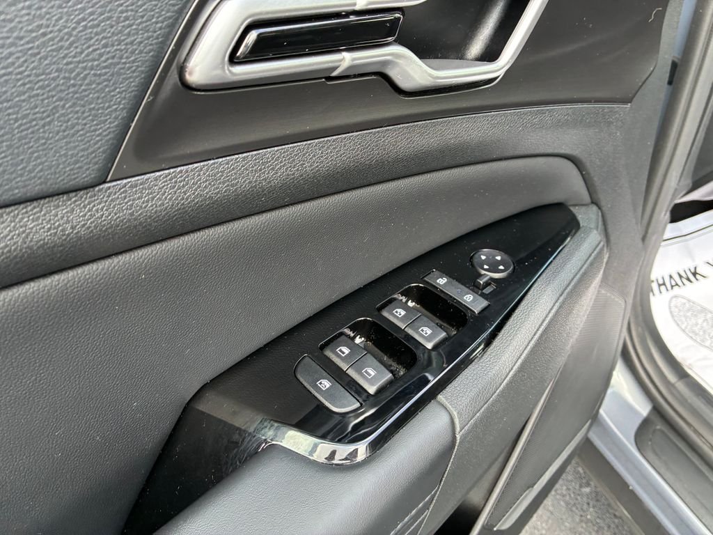 Used 2023 Silver Kia EX image 8