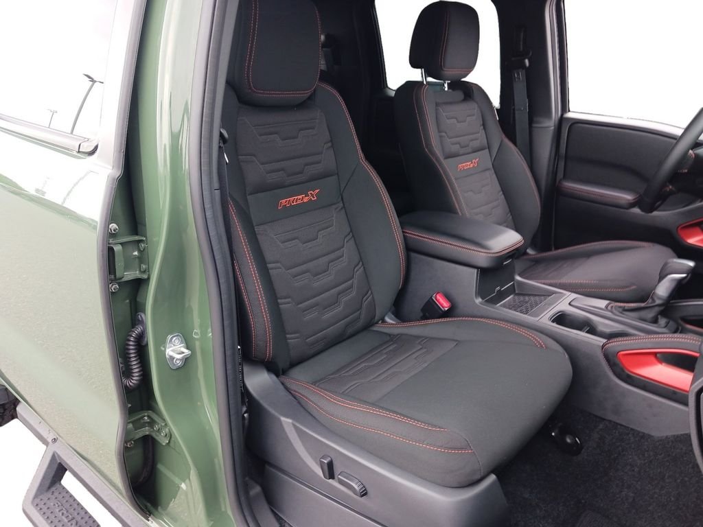 Used 2026 Green Nissan PRO-X image 28