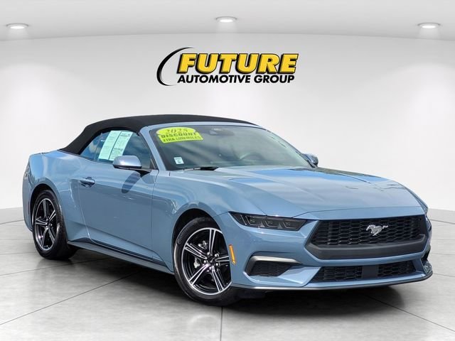 2025 Ford Mustang EcoBoost Convertible's photo