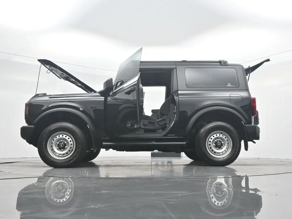 Used 2022 Black Ford Base image 48