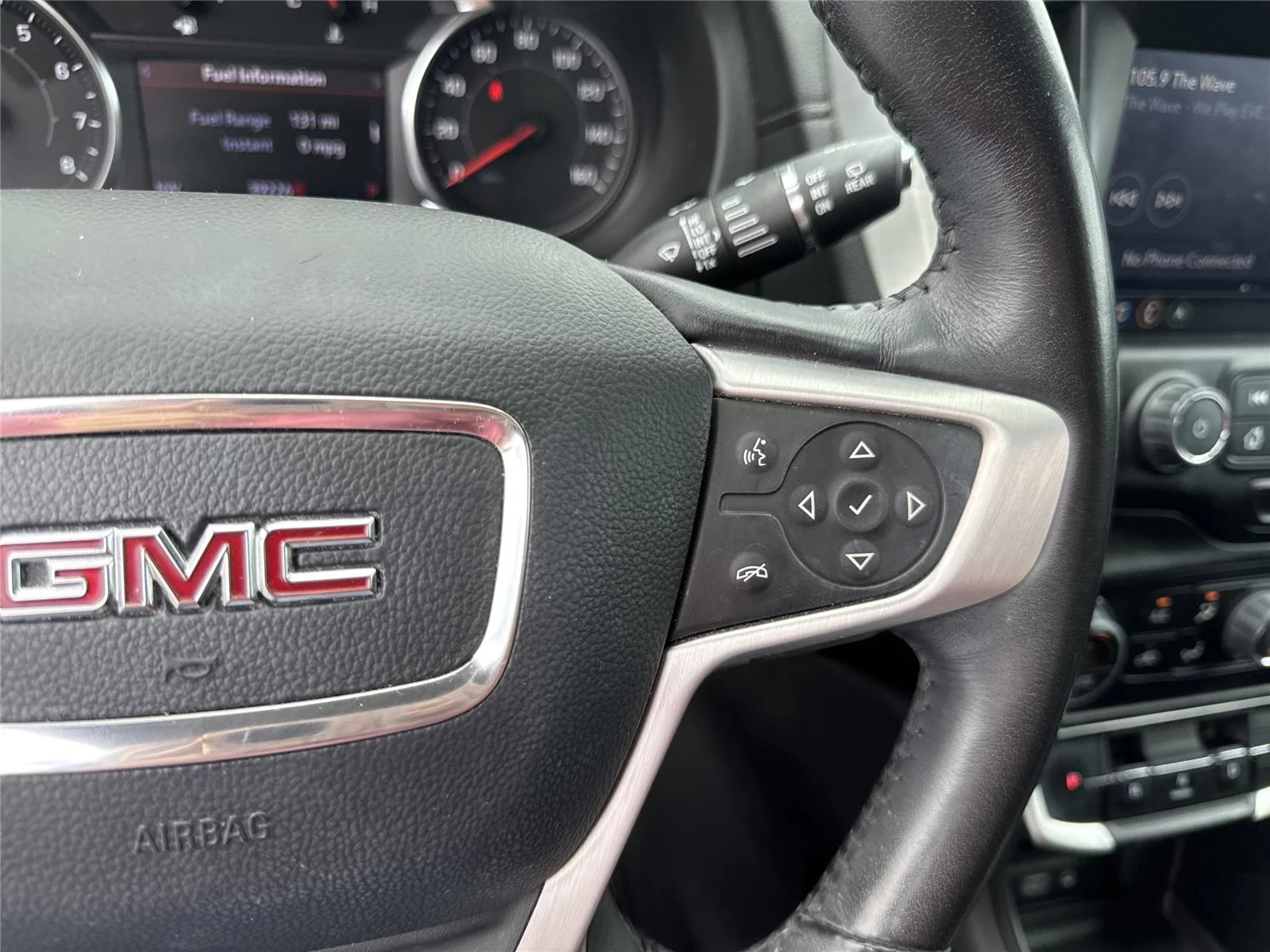 Used 2022 Summit White GMC SLT image 24