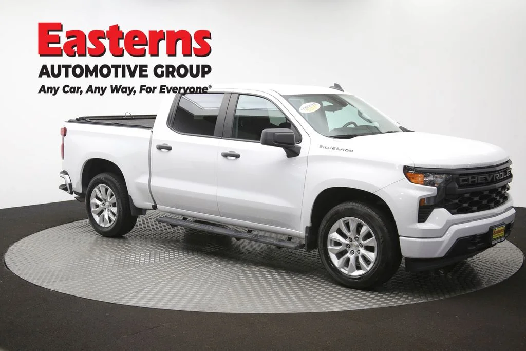 Used 2023 White Chevrolet Custom image 49