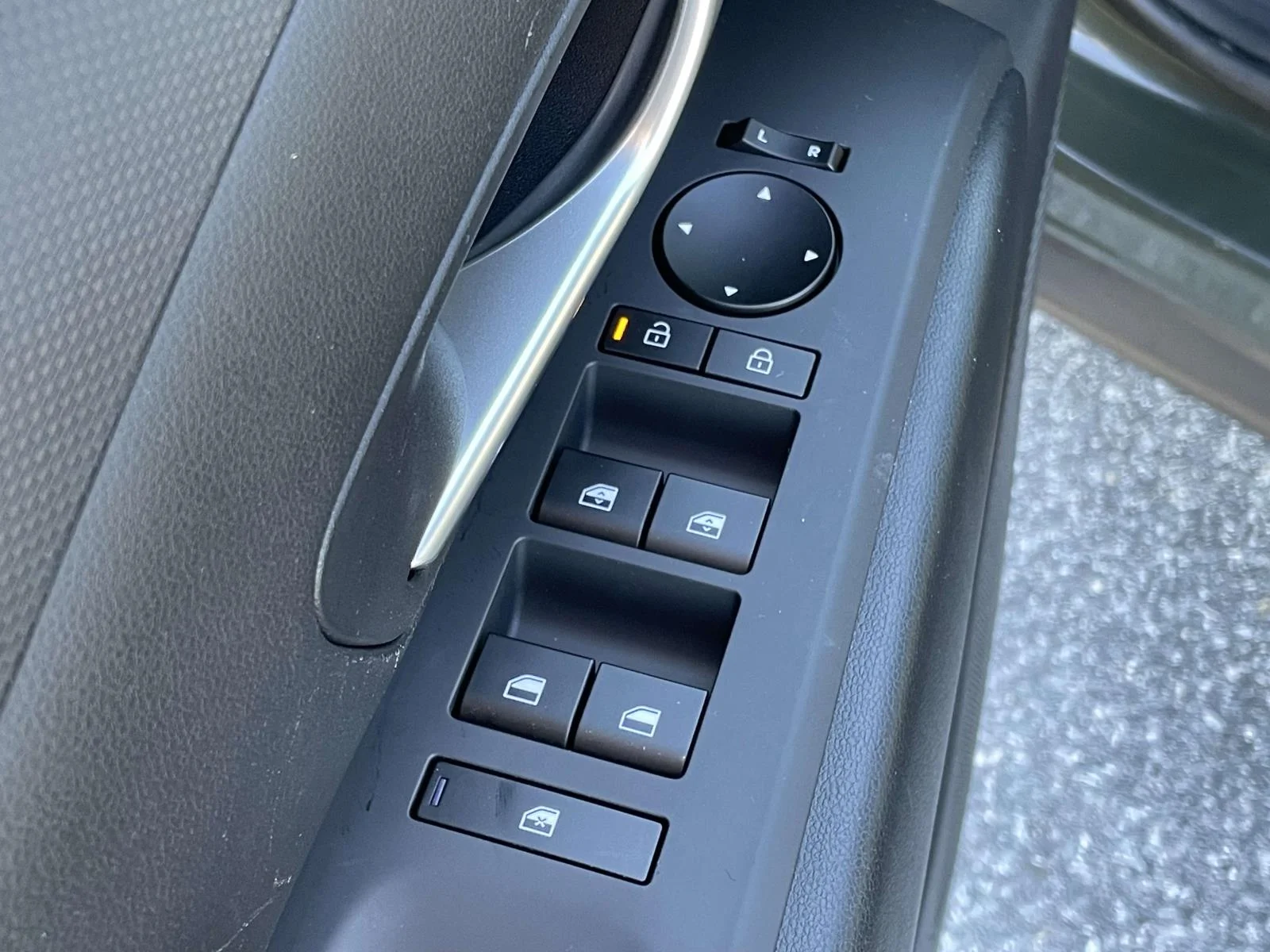 Used 2026 Rockwood Green Hyundai SEL image 6