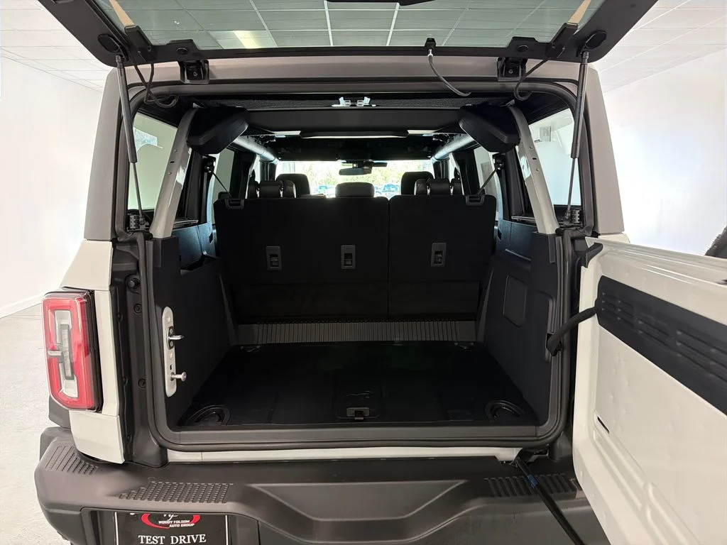 New 2026 Avalanche Gray Ford Badlands® image 8