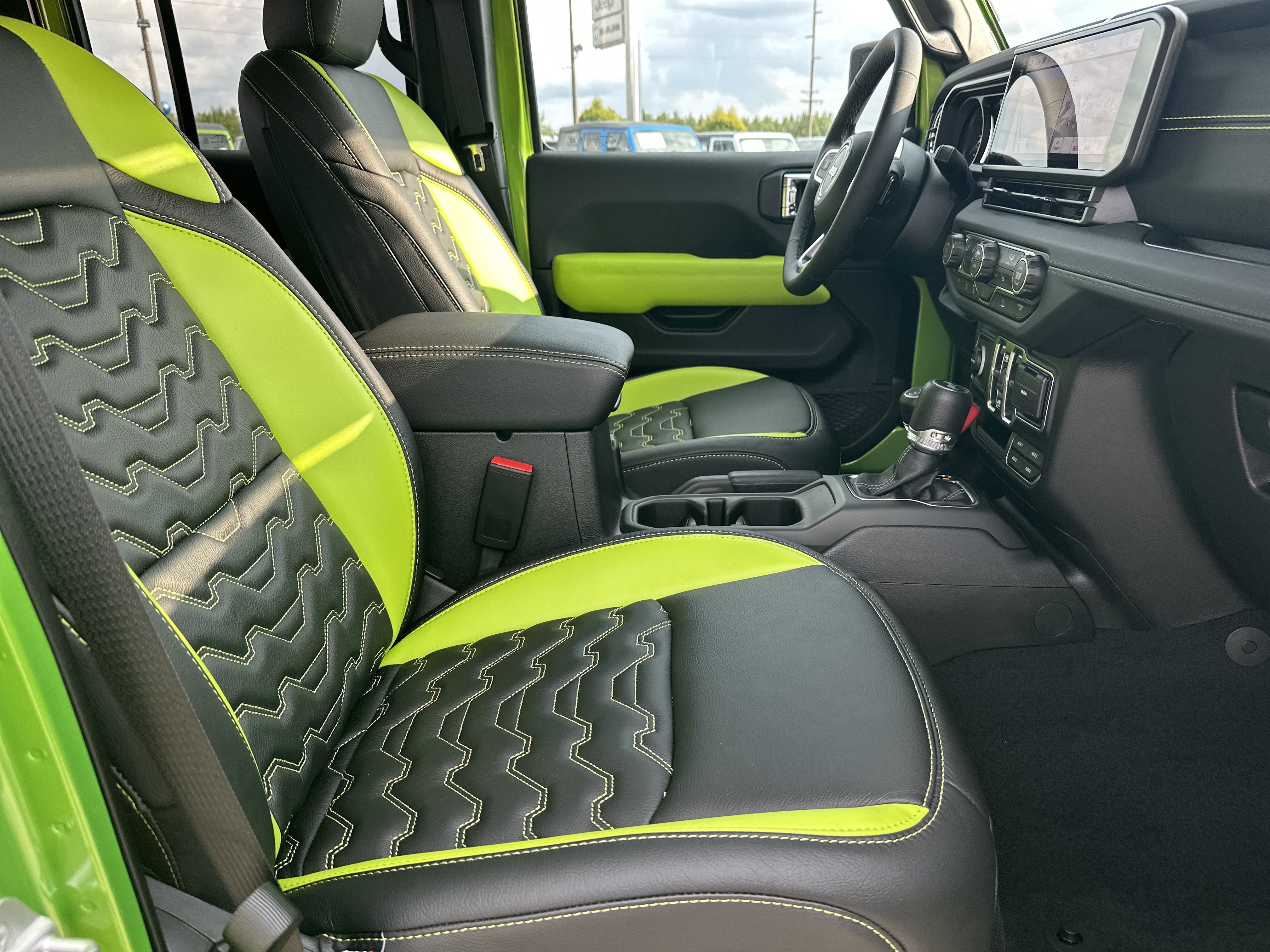 New 2026 Mojito Clear-Coat Exterior Paint Jeep Sahara image 14