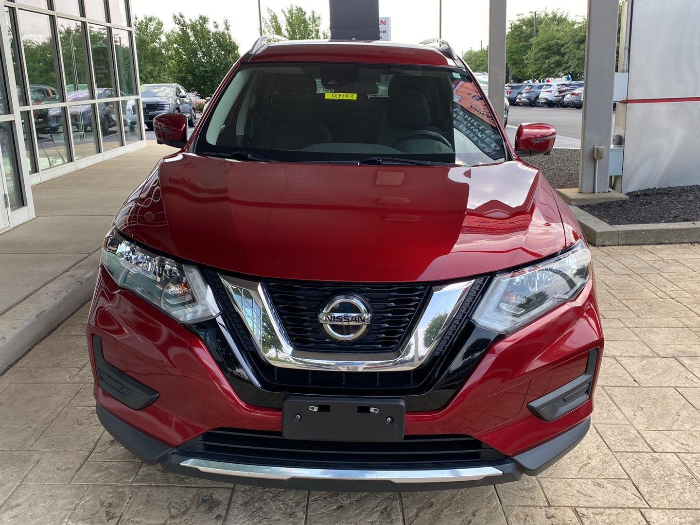 Used 2019 Nissan Rogue SV with VIN 5N1AT2MV5KC815725 for sale in New Castle, DE