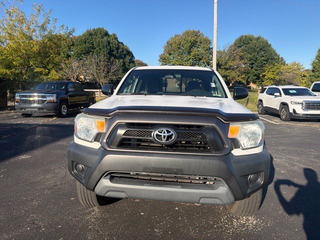 Used 2012 White Toyota Base image 2