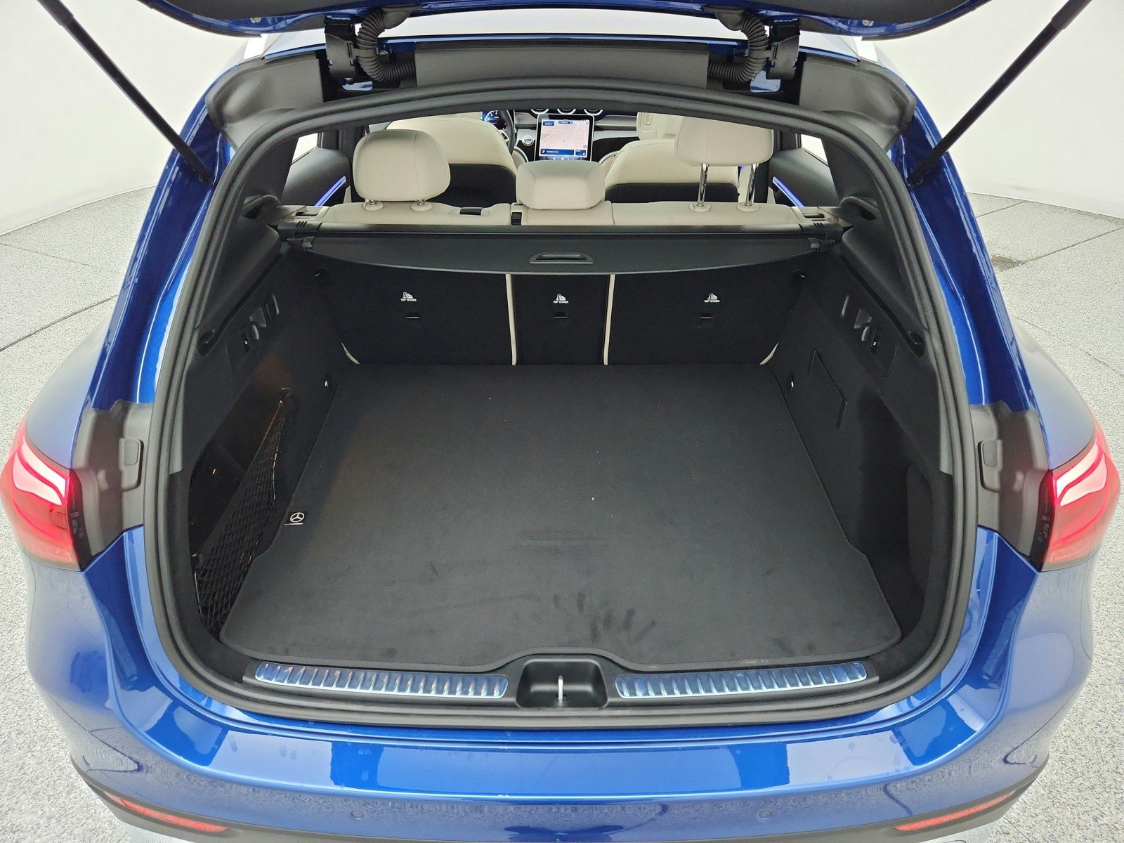 Certified Used 2026 Starling Blue Metallic Mercedes-Benz GLC 300 image 29