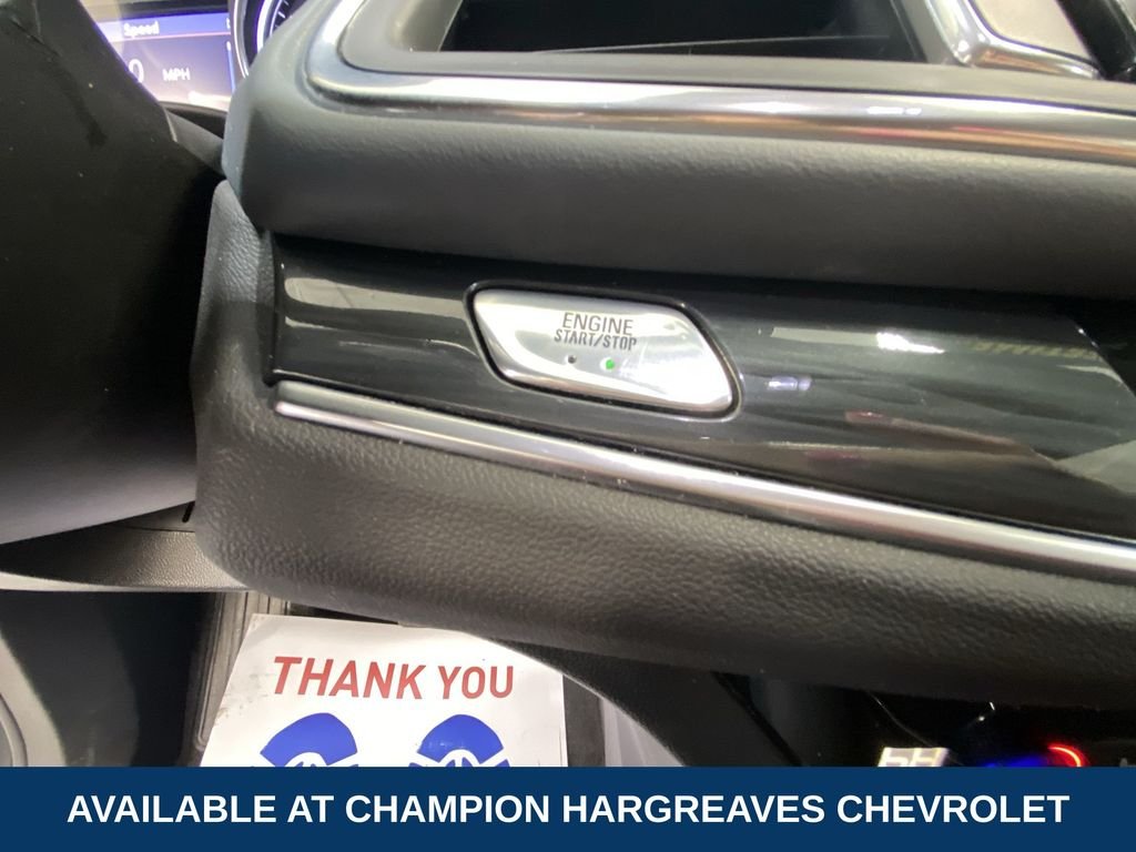 Used 2020 Summit White Buick Essence image 22