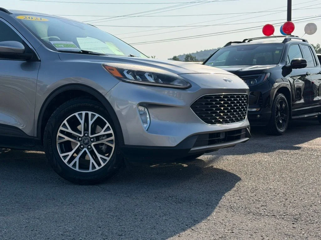 Used 2021 Ford Escape SEL with VIN 1FMCU0H62MUA92152 for sale in Cookeville, TN