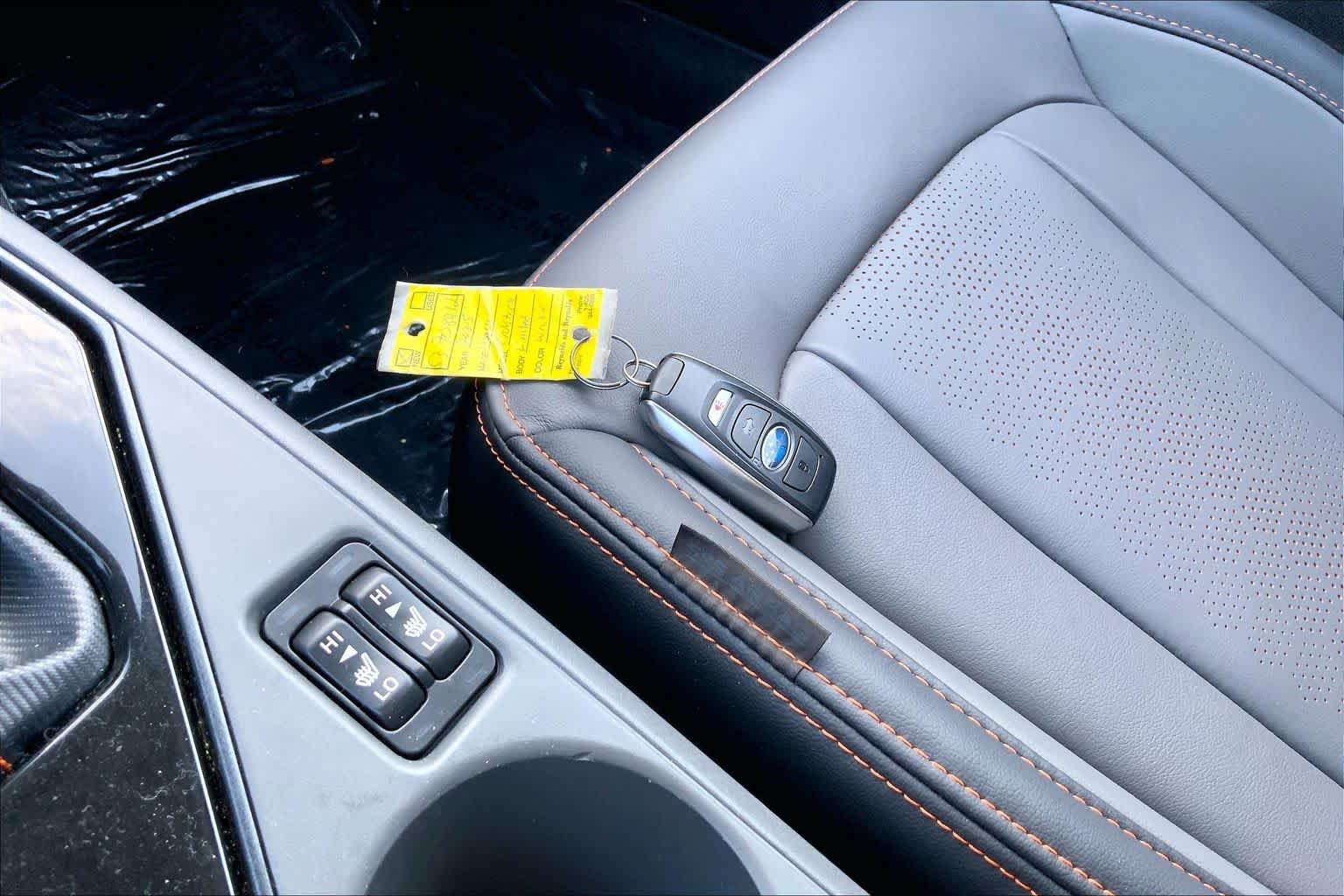Used 2025 Crystal White Pearl Subaru Limited image 13