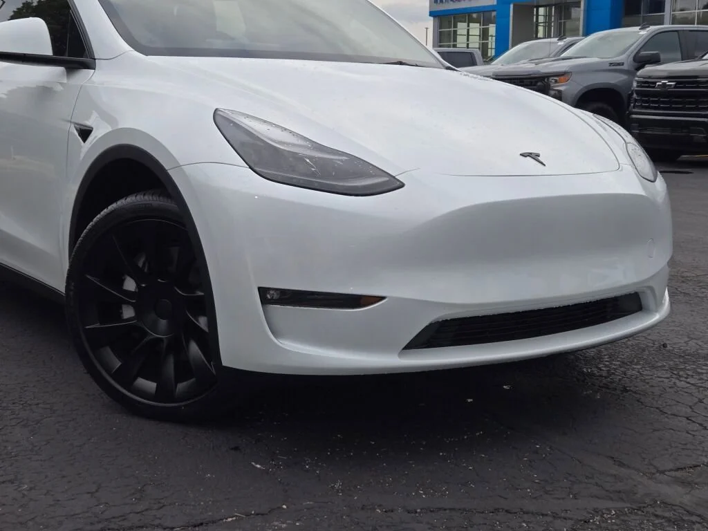 Used 2023 Tesla Model Y Long Range with VIN 7SAYGDEE2PF750587 for sale in Palatine, IL