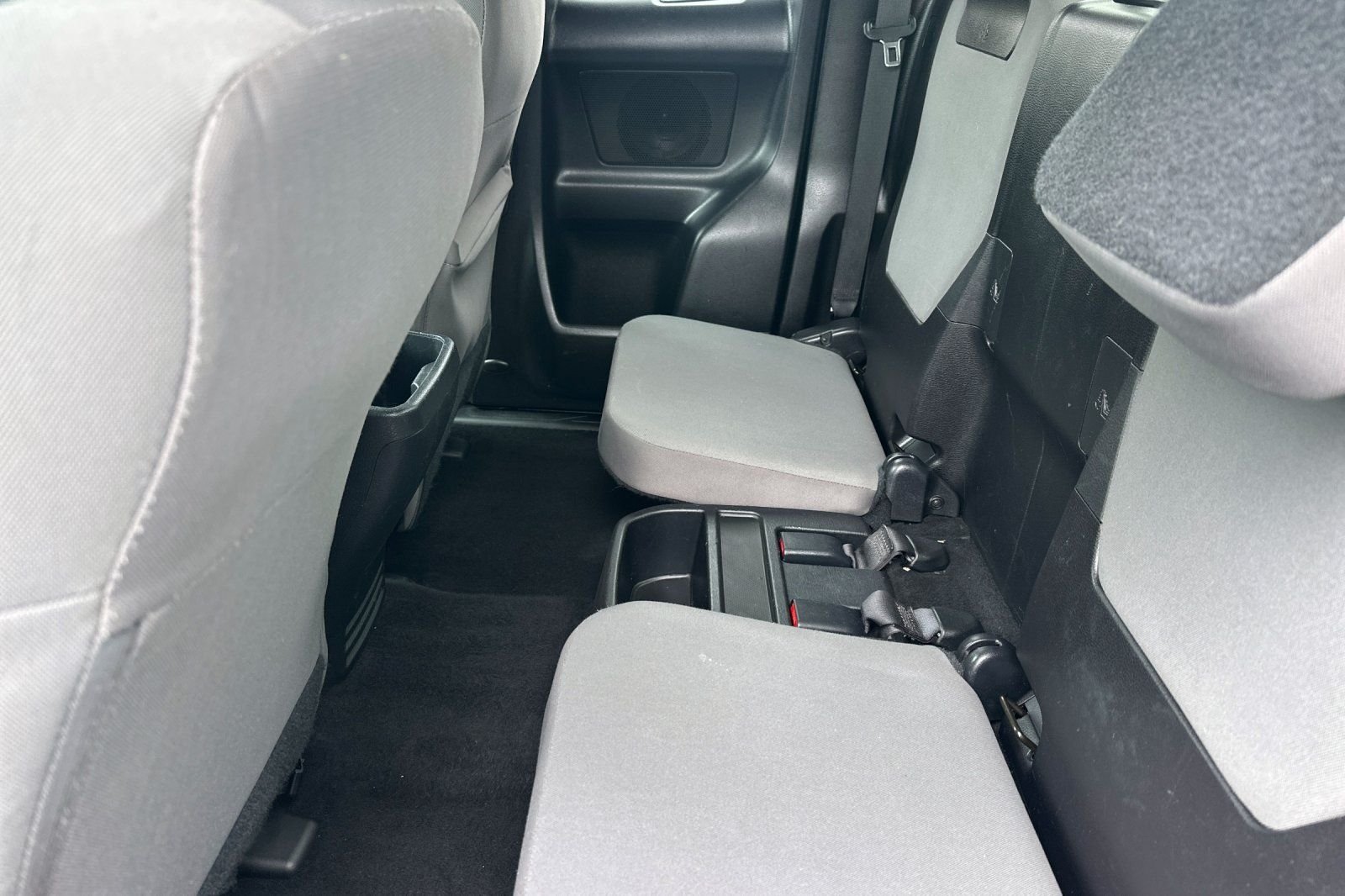Used 2022 Blue Toyota SR5 image 12