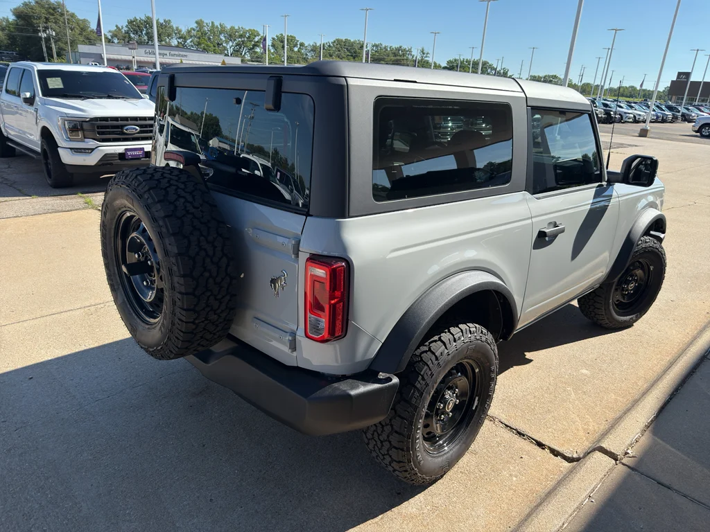 New 2026 Avalanche Gray Ford Base image 7