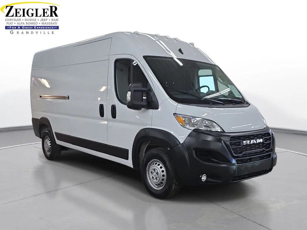 Used 2025 White Ram High Roof image 3