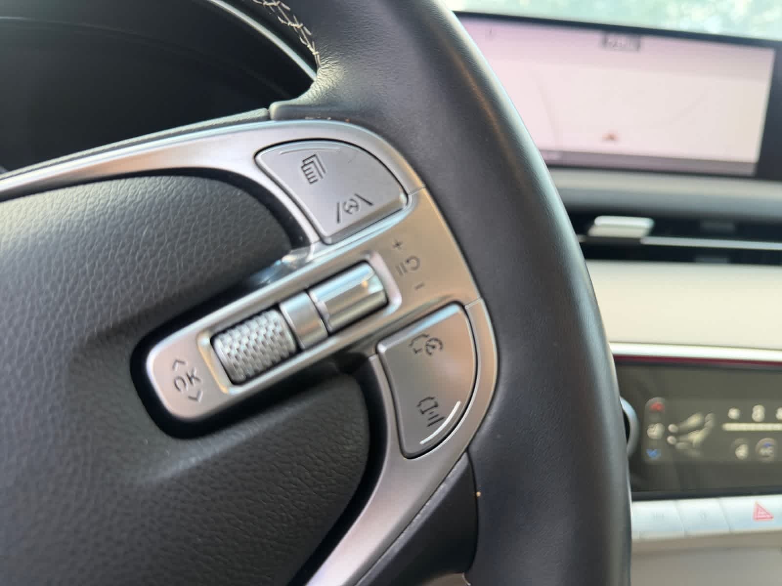 Used 2022 Adriatic Blue Genesis 2.5T image 28