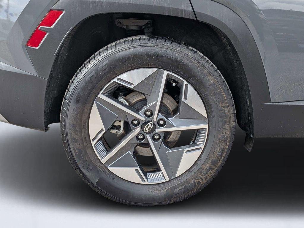 New 2025 Gray Hyundai SEL AWD image 11