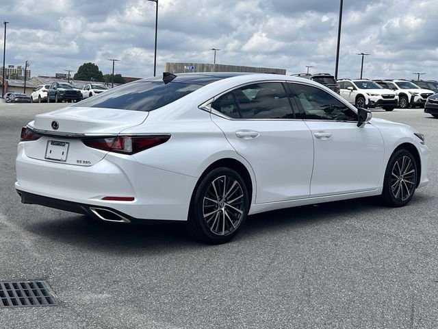 Used 2022 White Lexus 350 image 13