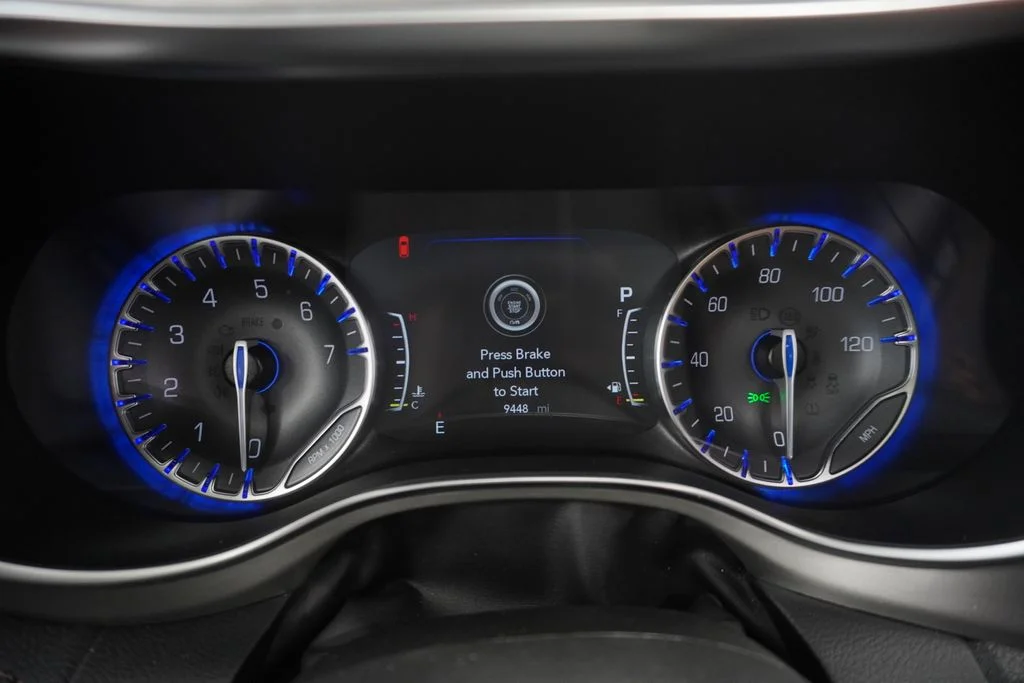 Used 2024 Blue Chrysler Pinnacle image 31