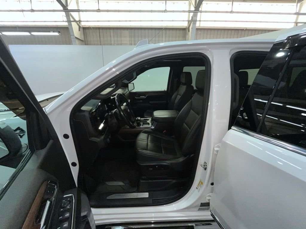 Used 2023 White Chevrolet High Country image 15