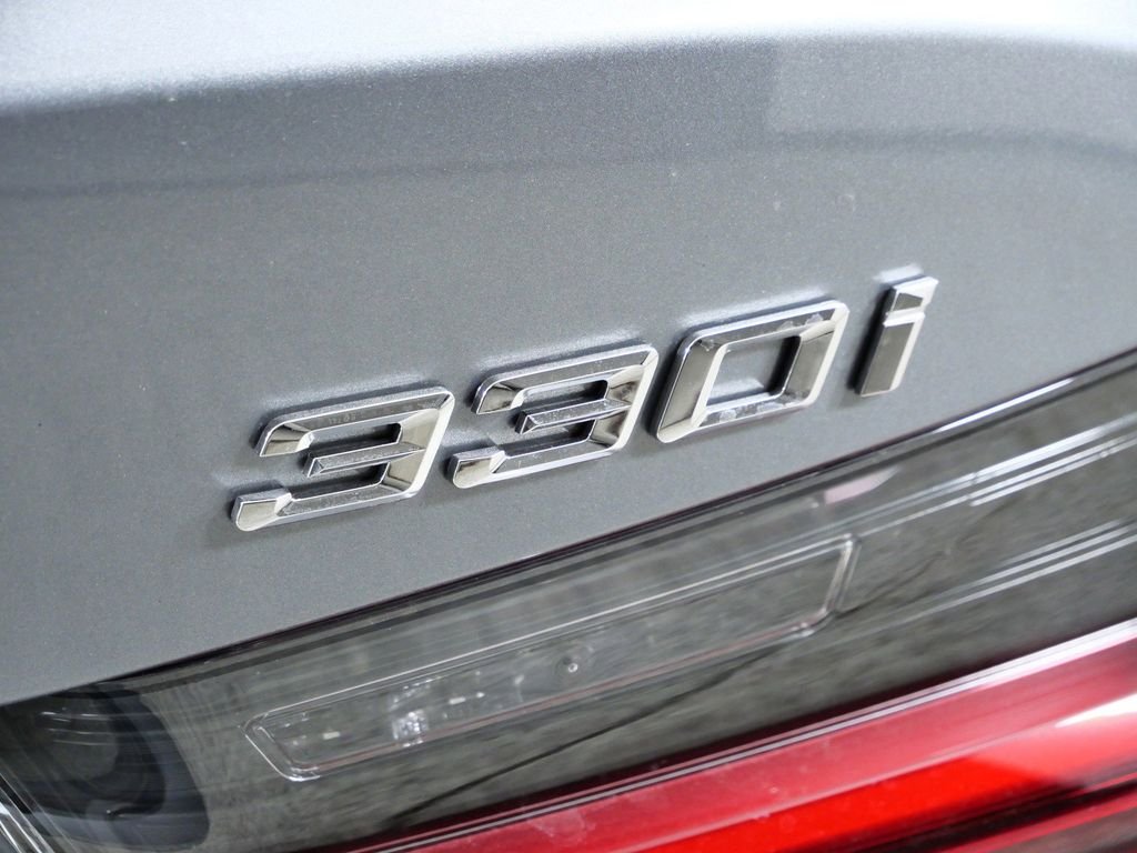 2026 BMW 3 Series 330i - Photo 12