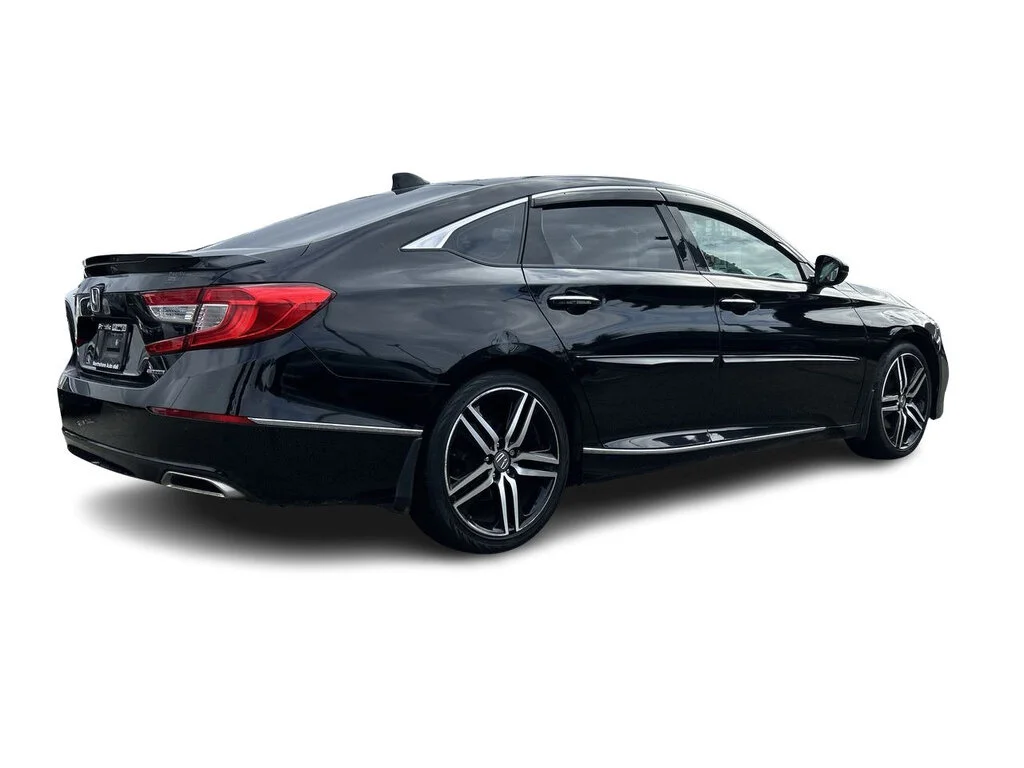 Used 2018  Honda Sedan 1.5T Touring CVT One Owner   No Reported Acc image 15
