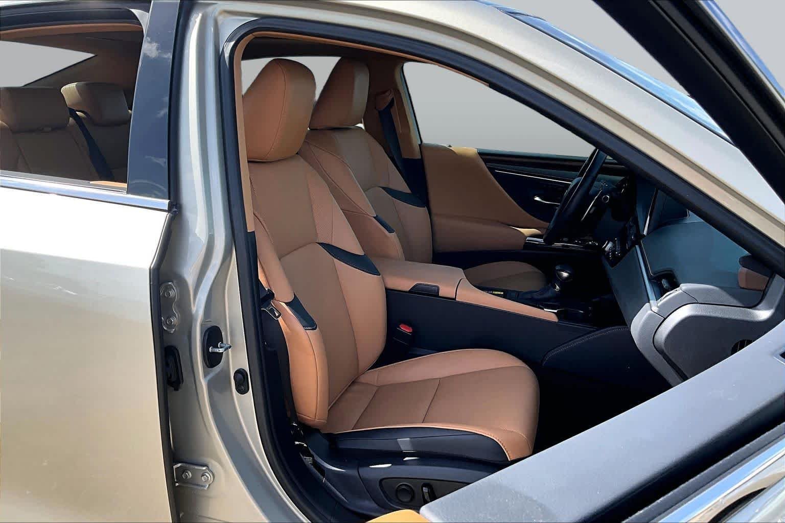 Used 2024 Moonbeam Beige Metallic Lexus  image 8