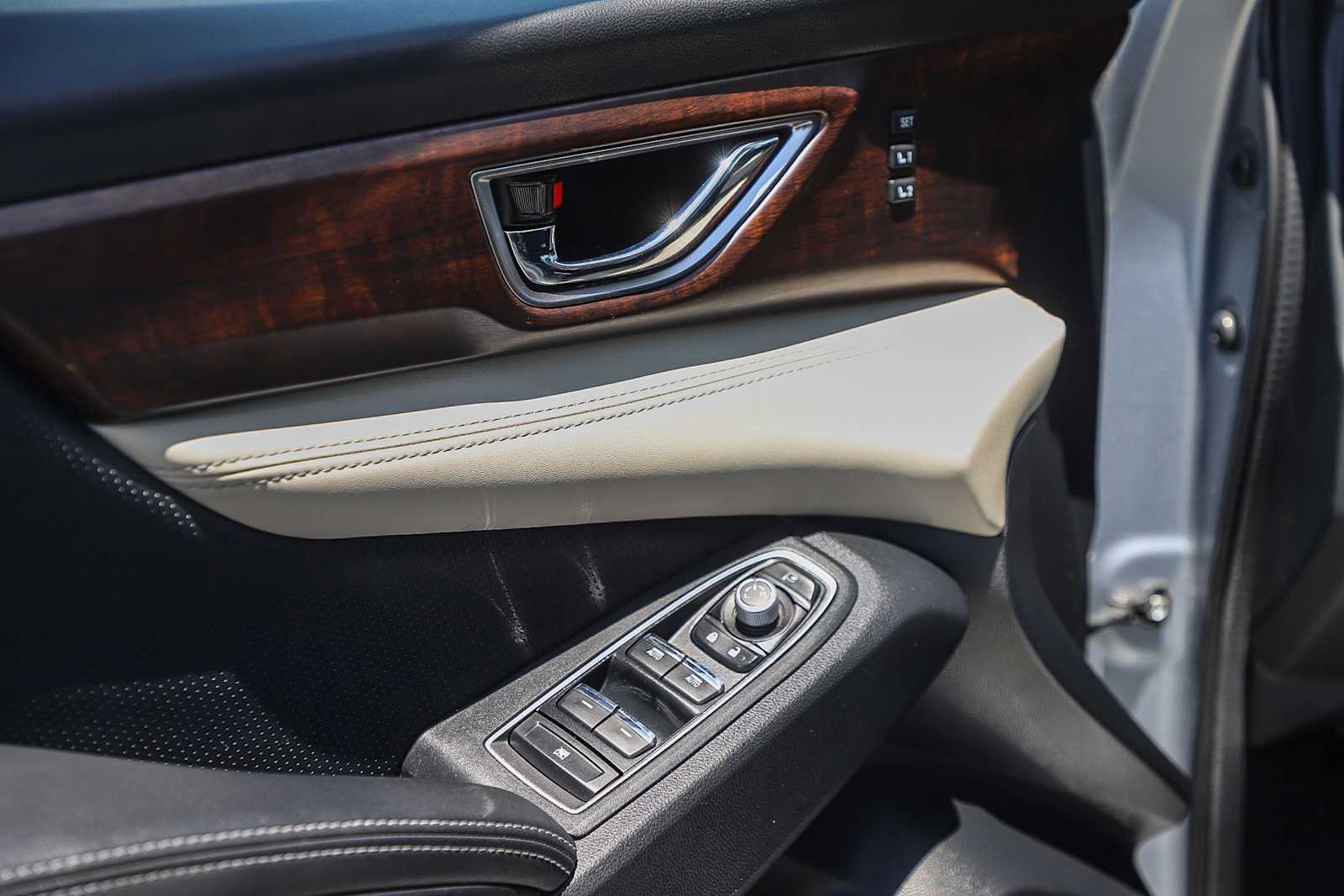 Used 2022 Ice Silver Metallic Subaru Touring image 21