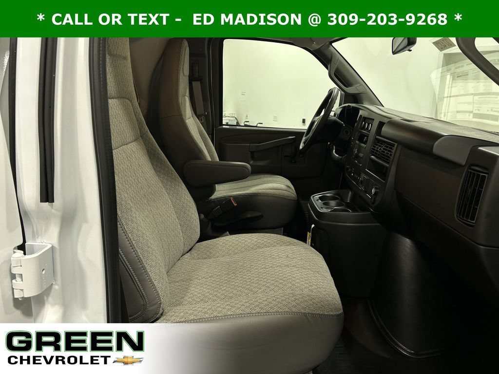 2025 Chevrolet Express Cargo Work Van - Photo 24