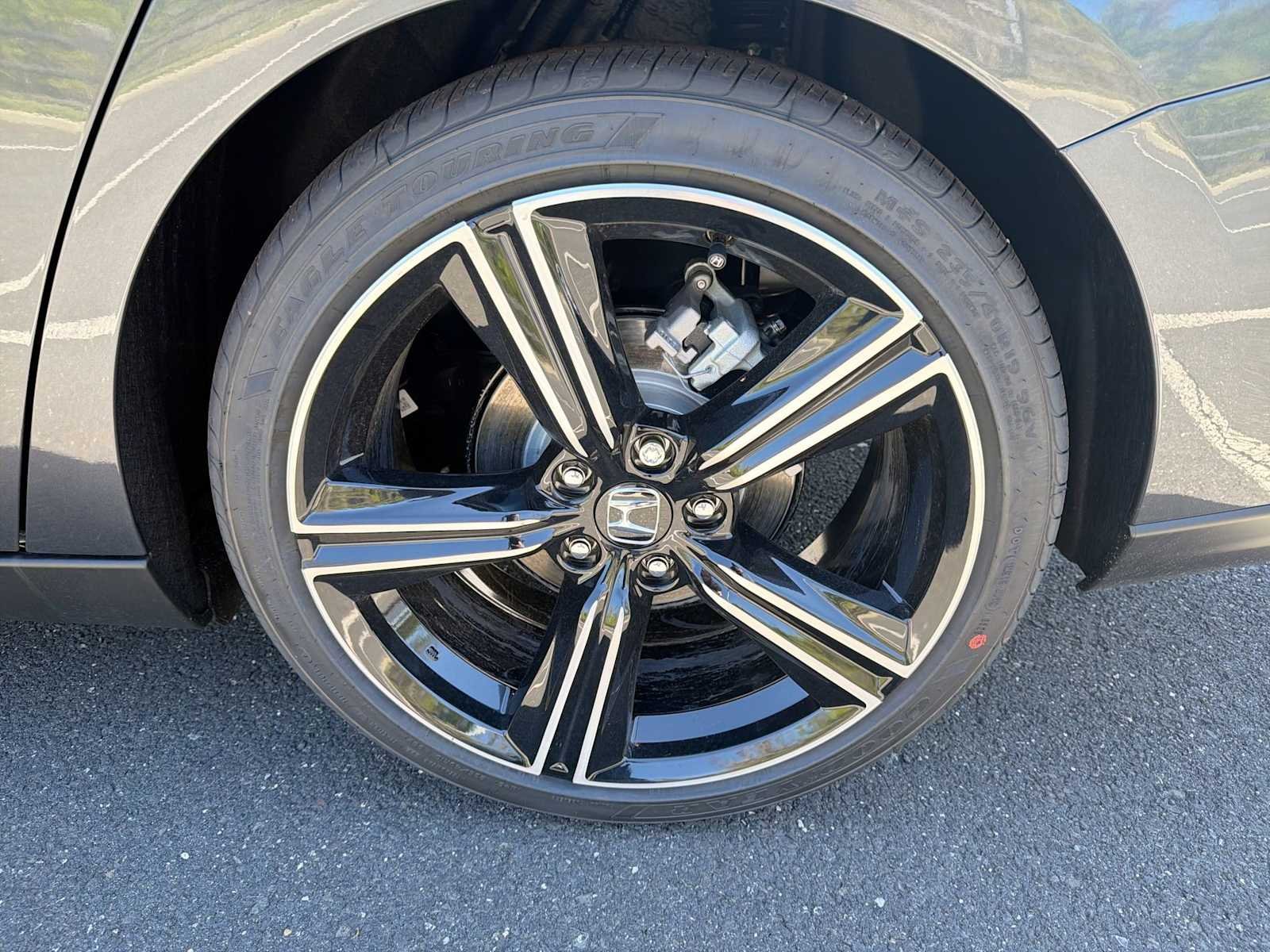 New 2026 Meteorite Gray Metallic Honda SE image 19