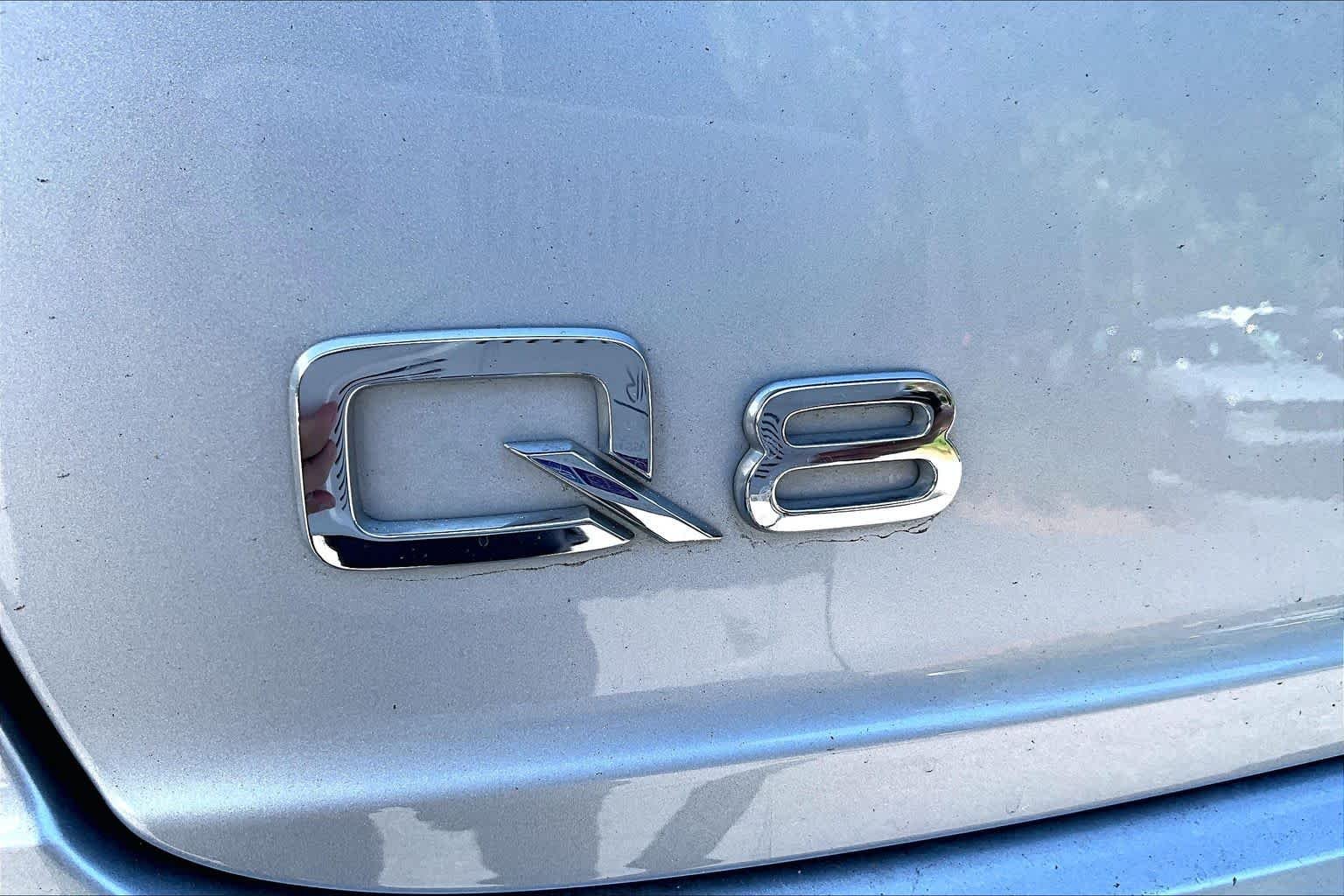 Used 2022 Florett Silver Metallic Audi Premium Plus image 10