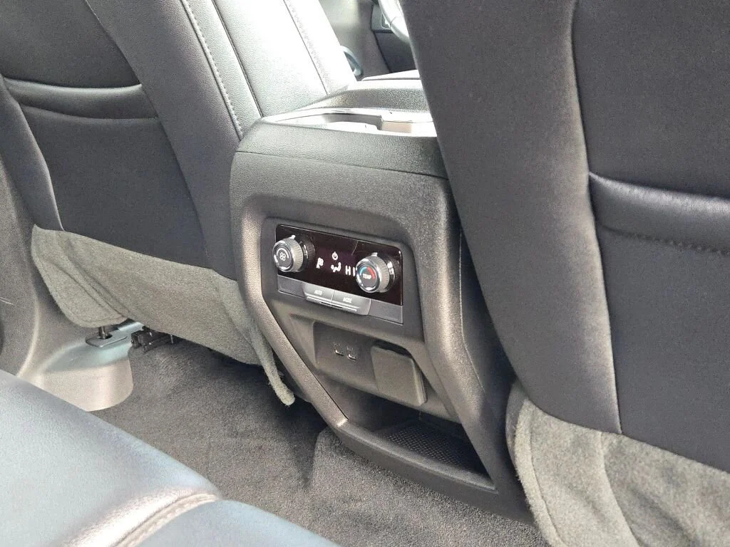 2026 Chevrolet Traverse LT - Photo 10