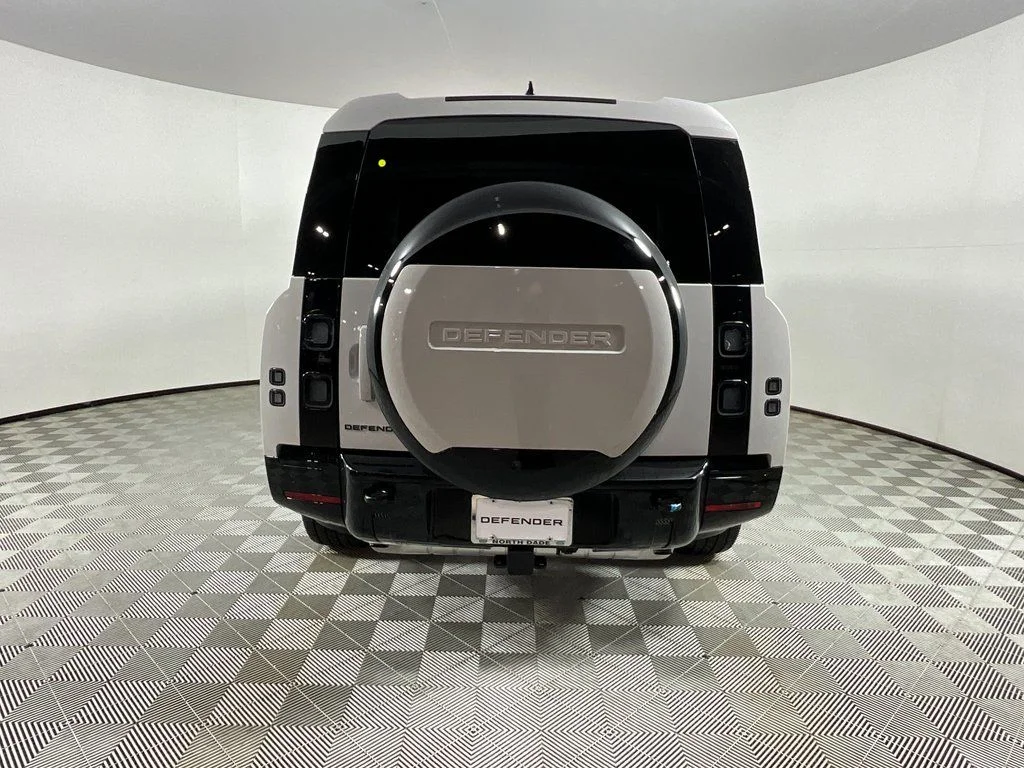 New 2026 Borasco Grey Land Rover X-Dynamic SE image 7