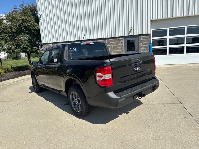New 2026 Shadow Black Ford XLT image 7
