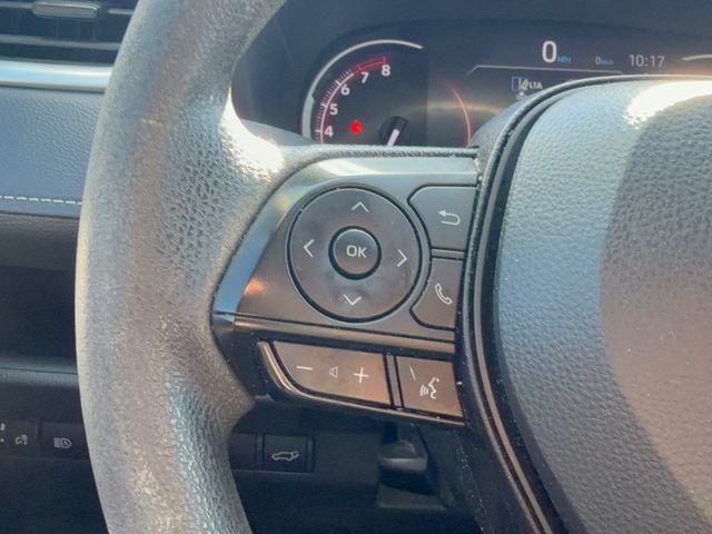Used 2023 Silver Toyota XLE image 17